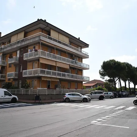 Bed and Breakfast Casadamare Αλμπένγκα