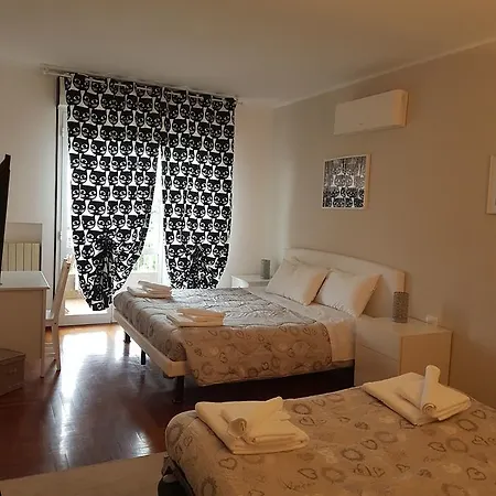Bed and Breakfast Casadamare Αλμπένγκα